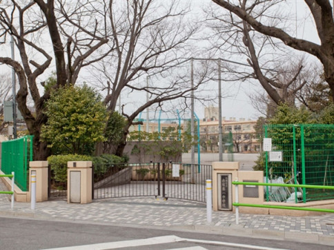 板橋区立赤塚第一中学校
