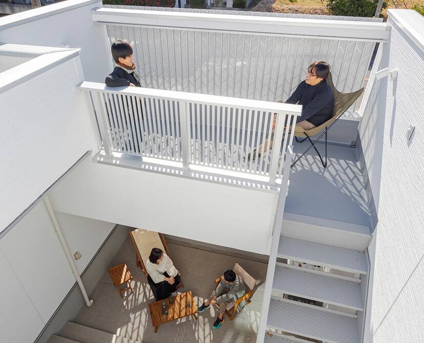 木造戸建分譲住宅 タテに繋がるウチとソト