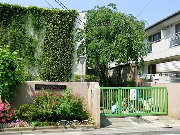 上祖師谷保育園まで約651m