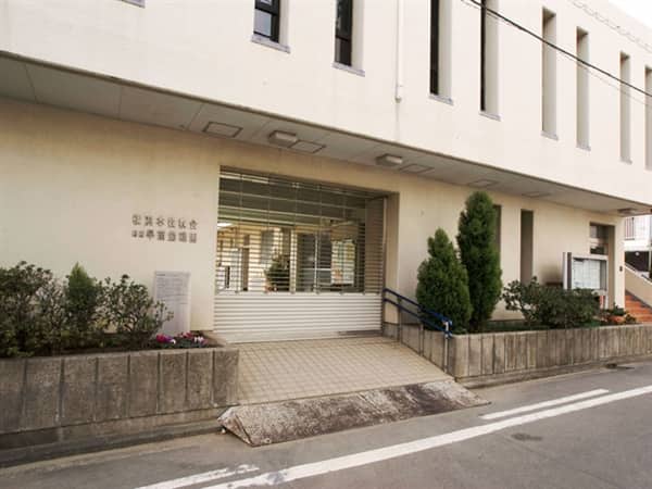 早苗幼稚園まで約380m