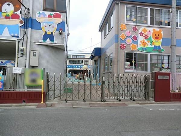 足立つばめ幼稚園まで約494m