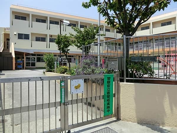 中島根保育園まで約753m