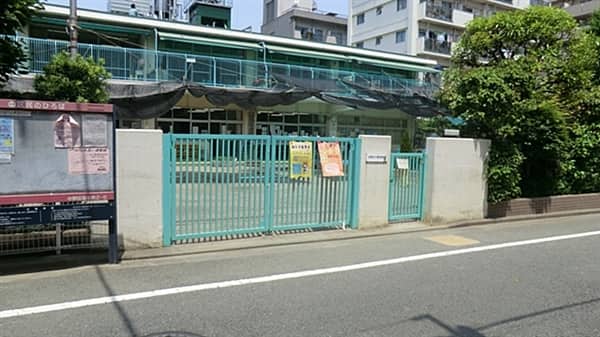 中野保育園まで約461m