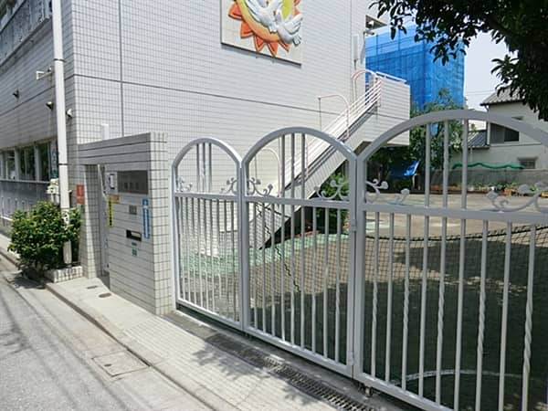 白鳩幼稚園まで約375m