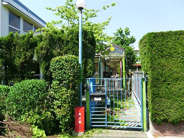 本行寺第二伊興幼稚園まで約438m