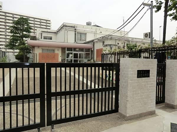 立花幼稚園まで約233m