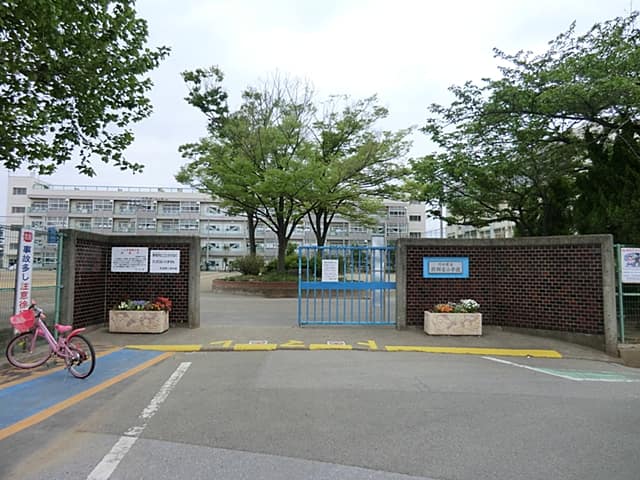 川口市立新郷東小学校