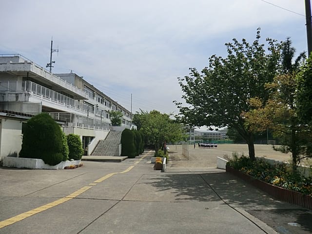 さいたま市立七里中学校