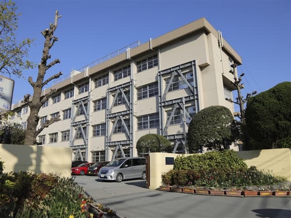 福岡市立吉塚小学校