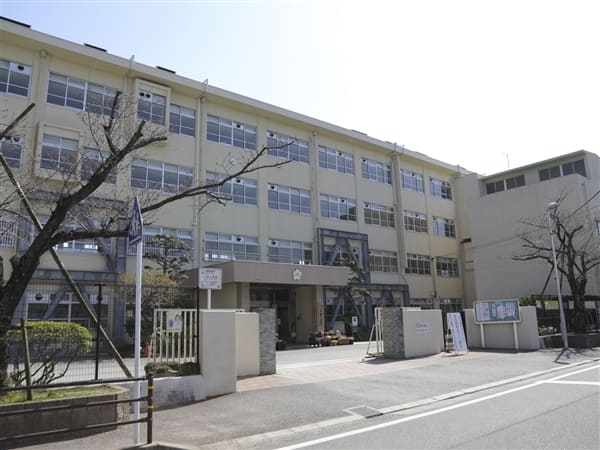 福岡市立三筑小学校