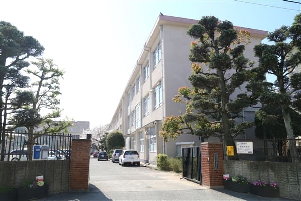 福岡市立警固中学校