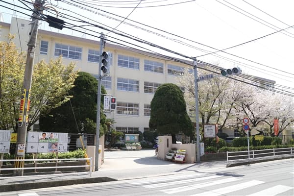 福岡市立高取小学校