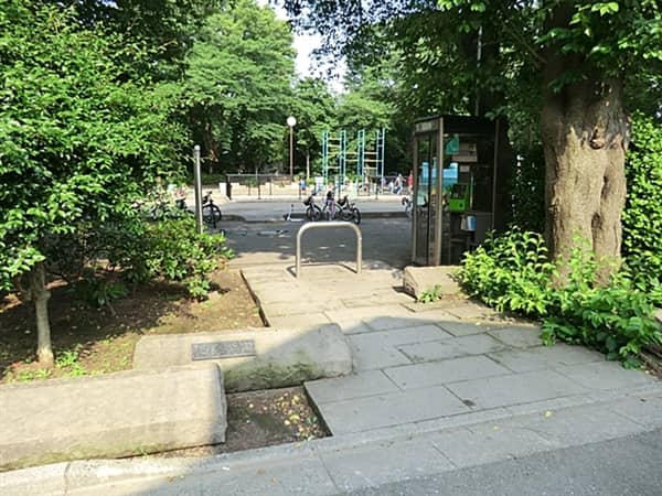 徳殿公園まで約138m