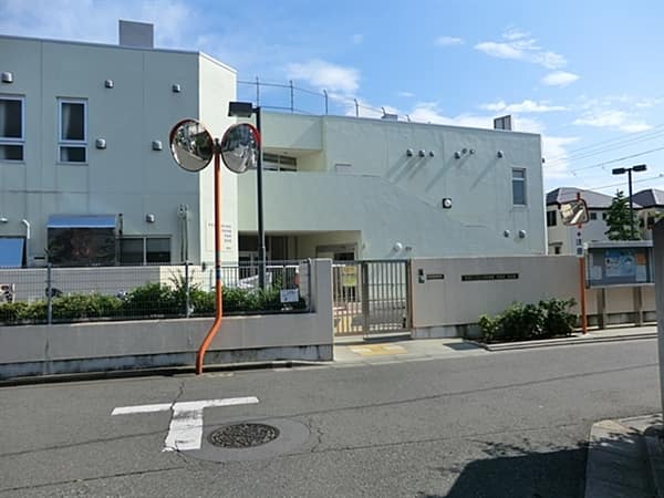 練馬区立西大泉保育園まで約946m