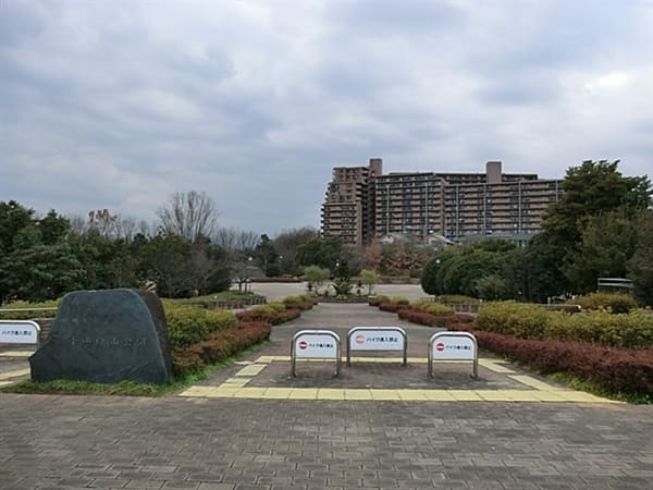 小山白山公園まで約869m
