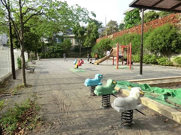 菅生二丁目公園まで約907m