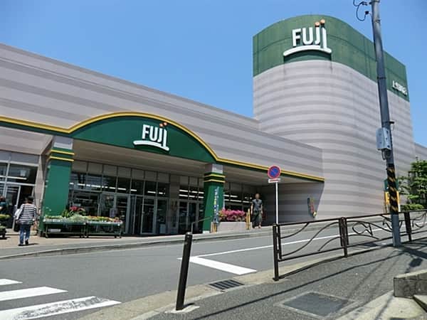 ＦＵＪＩ上野川店まで約885m