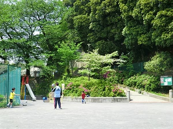 栗田谷公園まで約1291m