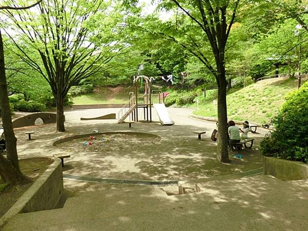 日吉本町鯛ヶ崎公園まで約665m