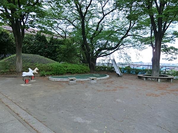 荏田第三公園まで約708m