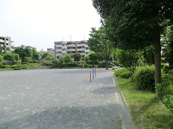 竹山烏森公園まで約872m