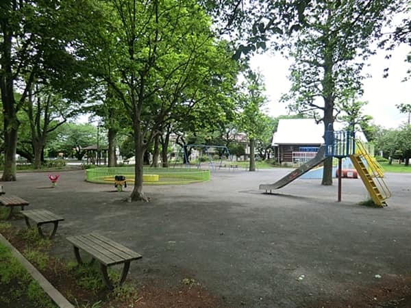柏葉公園まで約852m