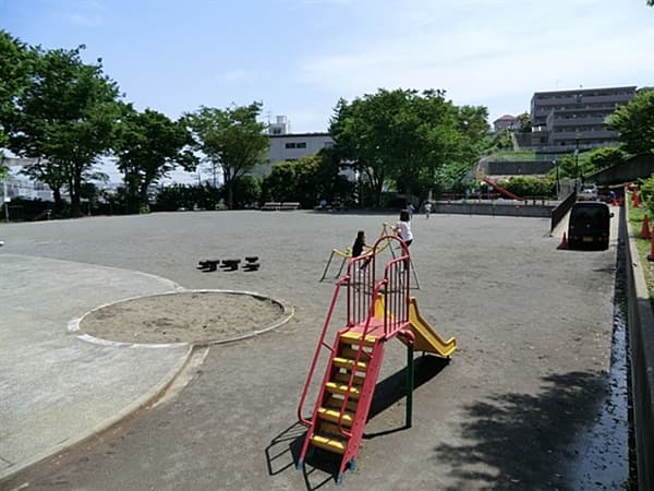 中原公園まで約557m