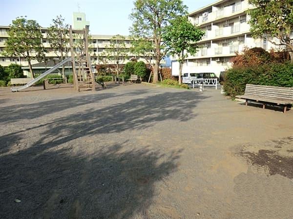 塚場公園まで約1493m