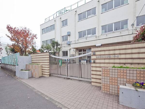 世田谷区立弦巻小学校