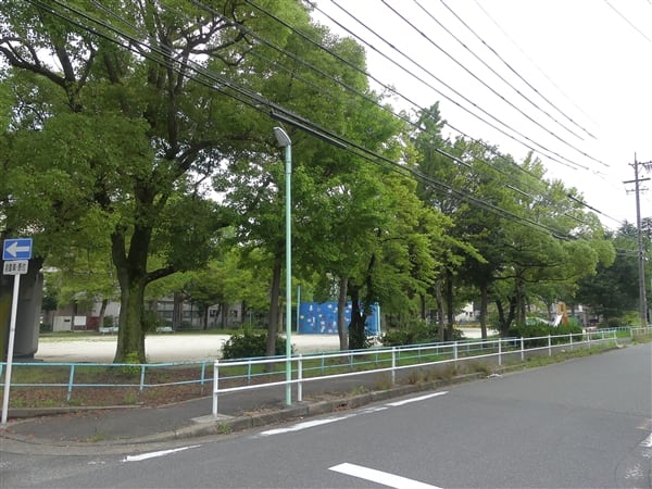 稲西公園まで約901m