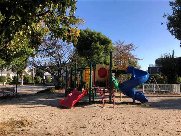 長蔵新田第2公園まで約757m