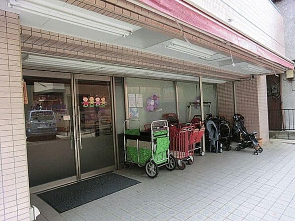 かわさき保育室ぶどうの実平間園まで約857m