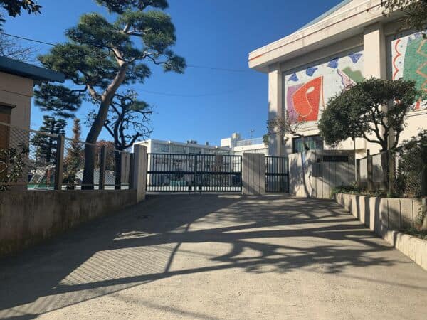 世田谷区立玉川小学校