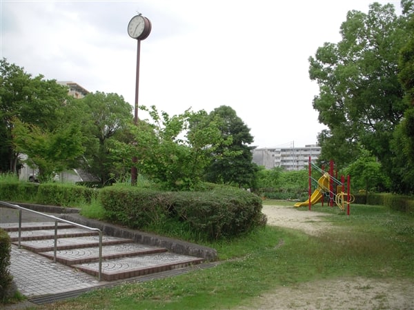 鳴海公園まで約724m