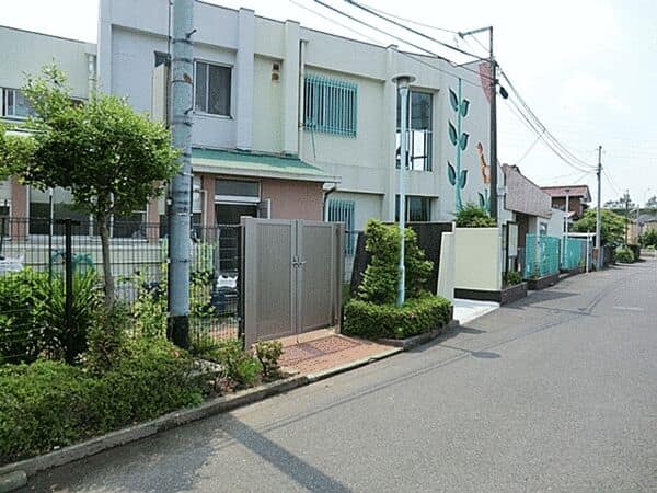 府中市立小柳保育所まで約332m