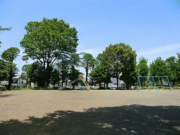 鴨志田第六公園まで約334m
