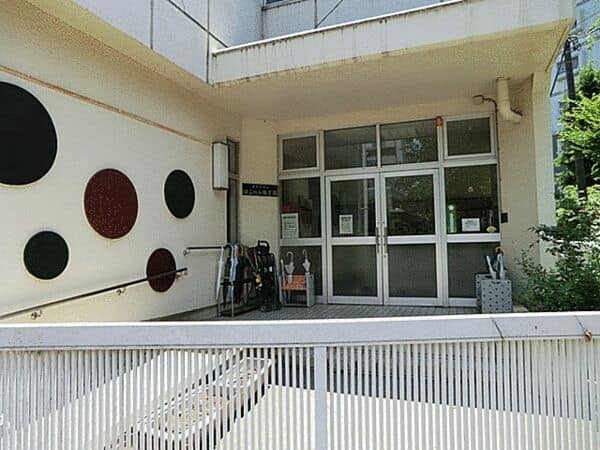 西東京市立はこべら保育園まで約552m