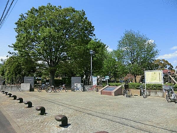 安行出羽公園まで約744m