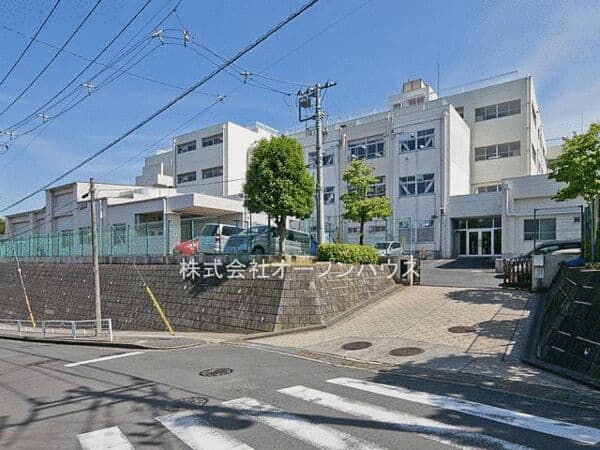横浜市立みたけ台小学校