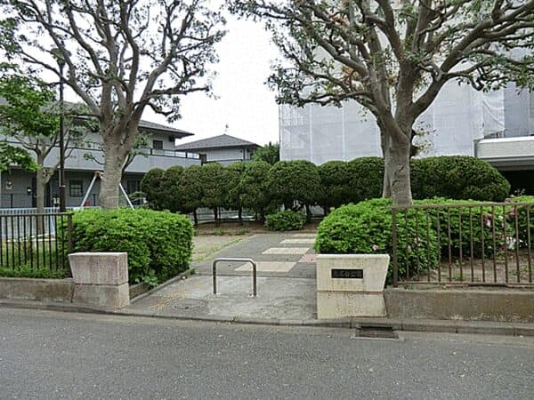 長尾台公園まで約173m