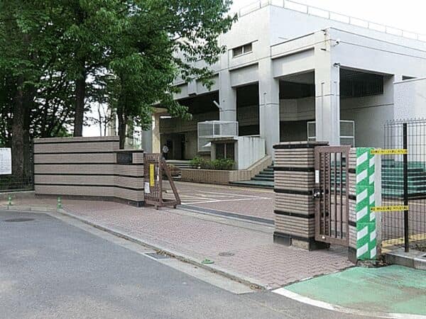 府中市立府中第五中学校