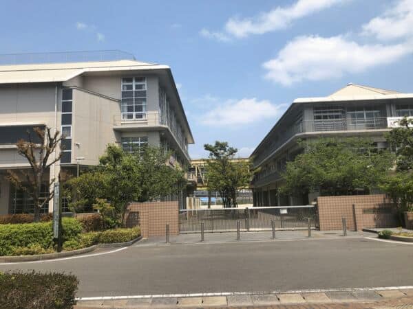 春日市立春日北中学校