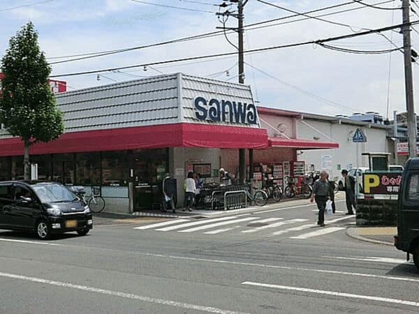 三和境川店まで約398m