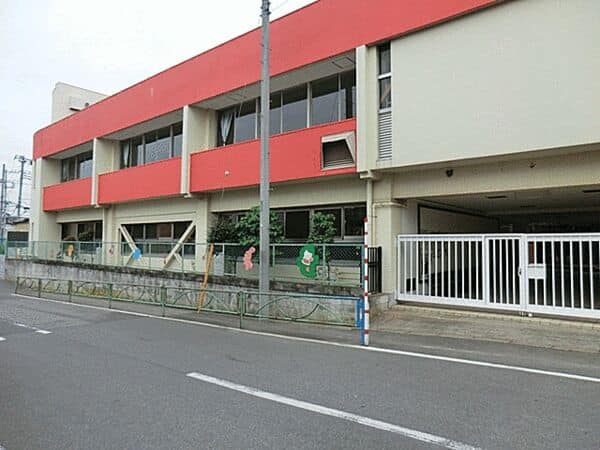 第一くるみ幼稚園まで約218m