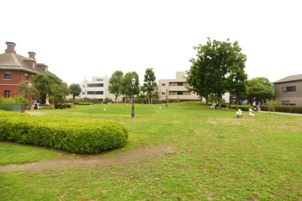 ベルモント公園まで約952m