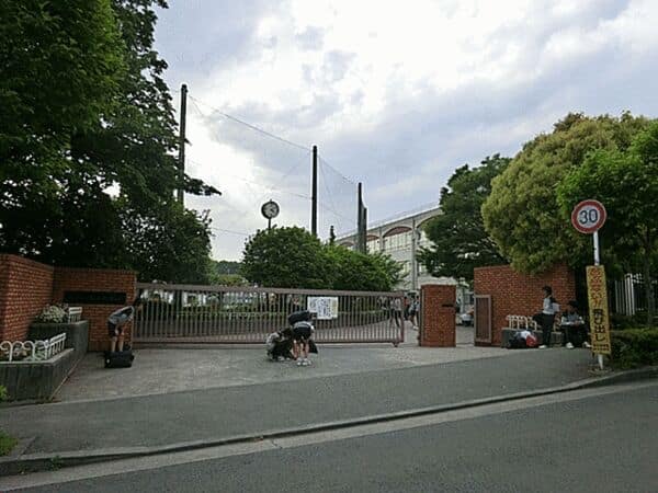 川崎市立金程中学校