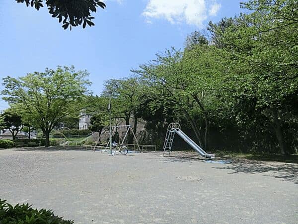 金井谷第二公園まで約459m