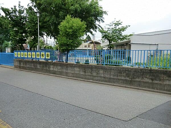 川口市立南平幼稚園まで約339m