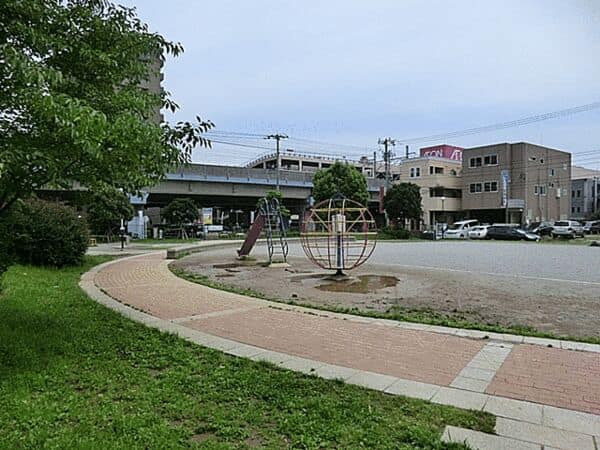 ひだまり公園まで約841m