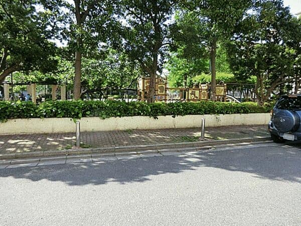 西瑞江公園まで約1119m